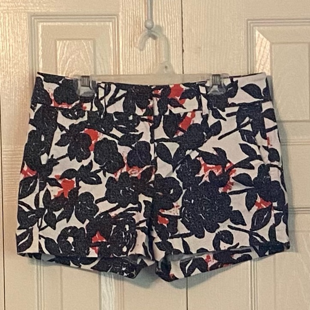 Ann Taylor Floral Shorts l 0P